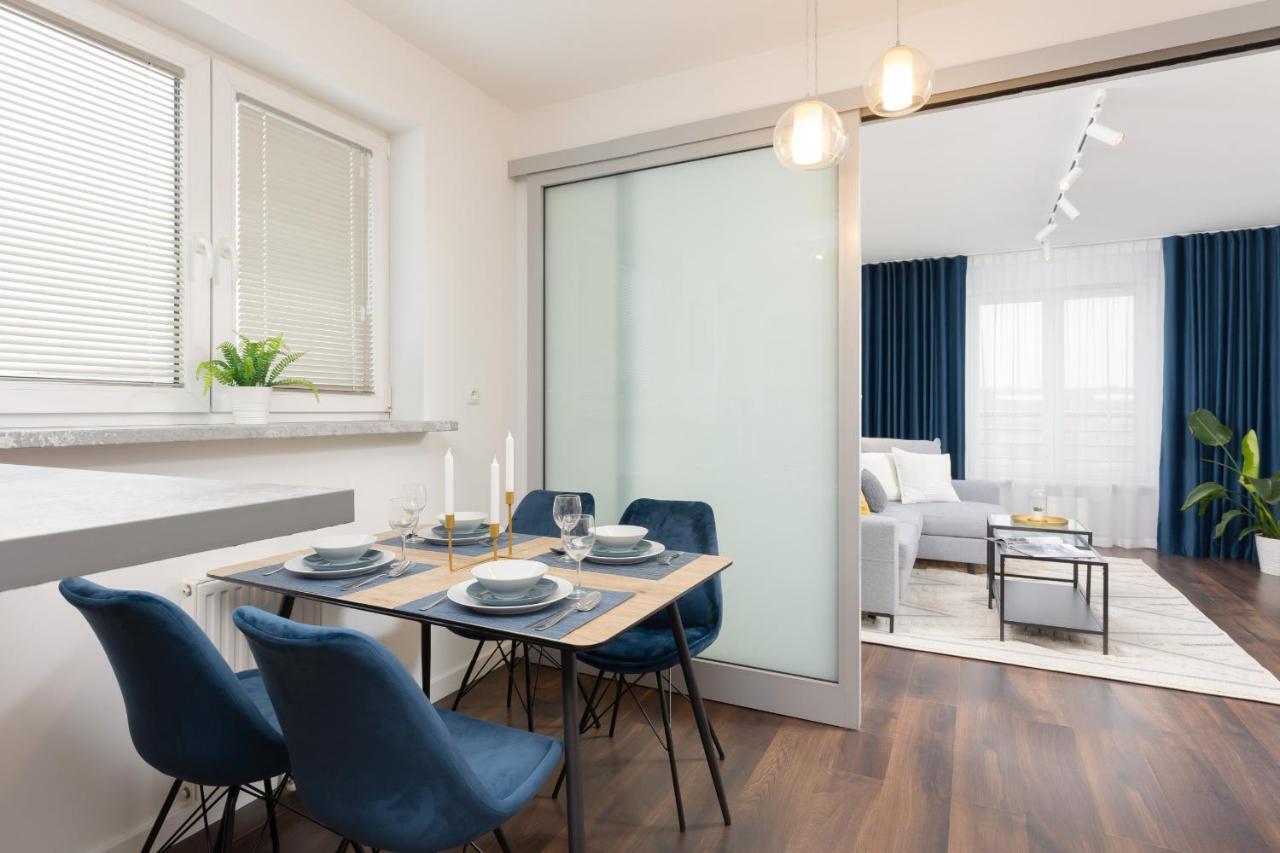 Beautiful & Spacious Warsaw Apartment By Noclegi Renters Buitenkant foto